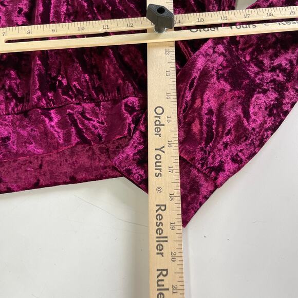 LF Emma‎ & Sam Hoodie Women Small Red Velvet Soft Crop Knit Pullover Sweater - Picture 7 of 8